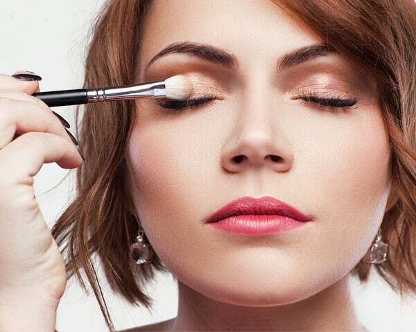 Eye Makeup Tips To Follow For Small Eyes