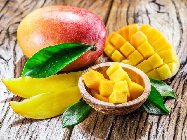 Diet For Glowing Skin: Mangoes