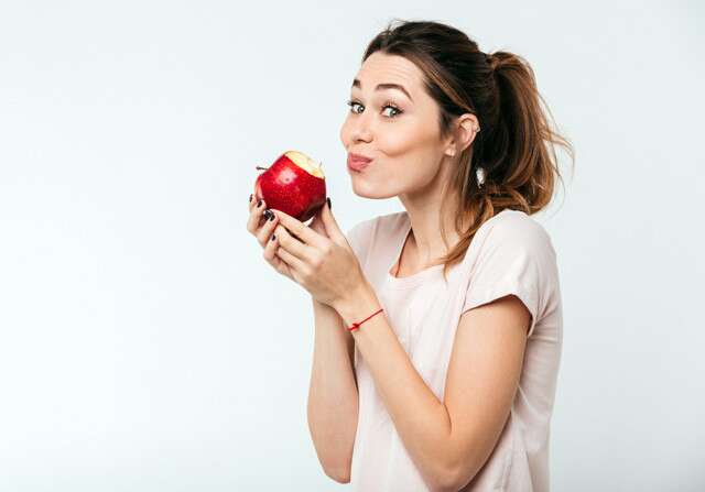 Diet For Glowing Skin: Apples