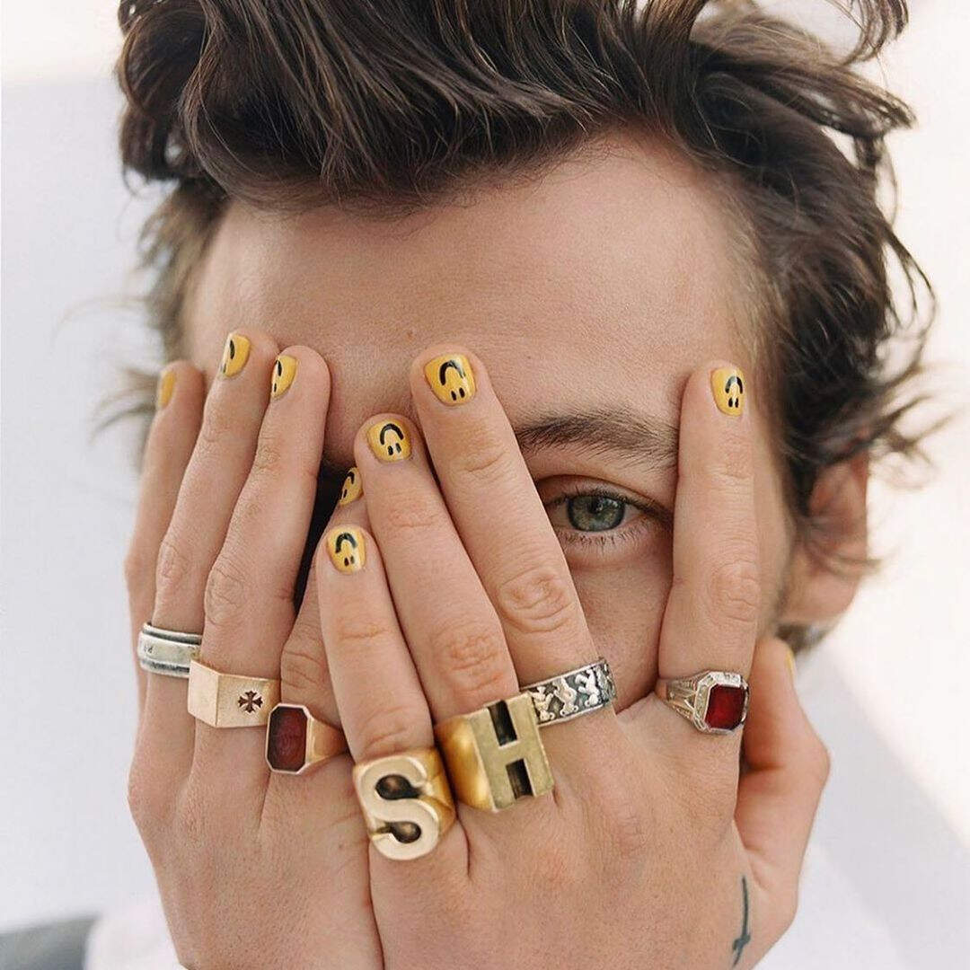 Why Male Athletes, Actors, and Celebrity Chefs Are Painting Their  Fingernails