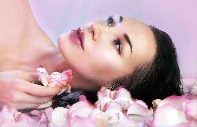 Rose Water Toner For Skin DIY Remedies For One And All Femina.in
