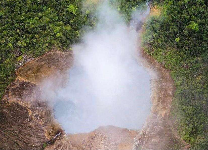 Dominica Boiling Lake