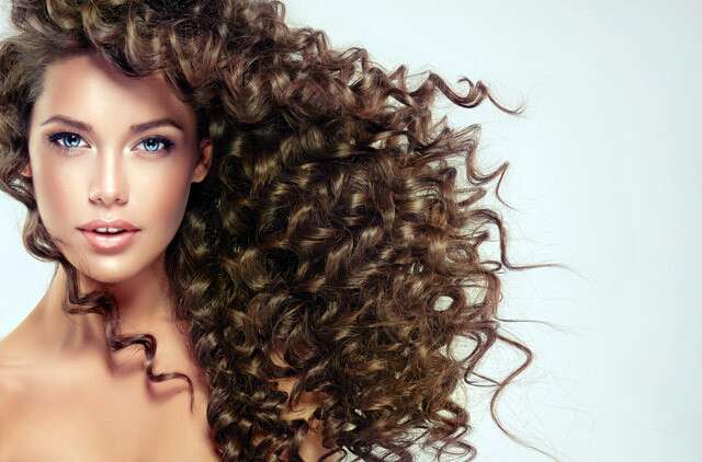Long Curly Hair For Oval Face Shape