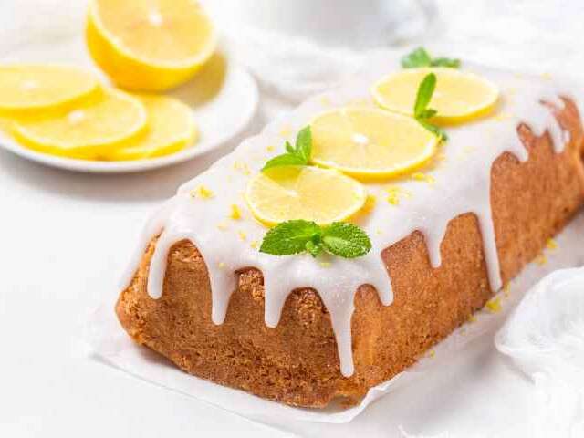 moist lemon cake main