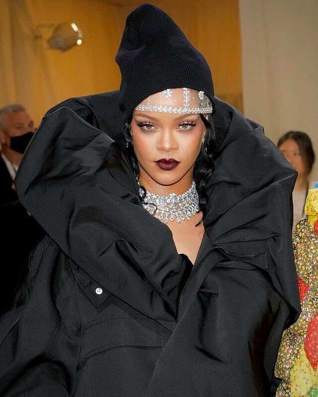 Rihanna’s Bvlgari diamond necklaces