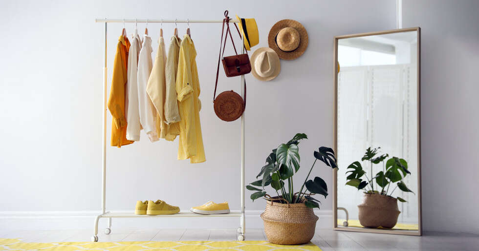 5 Summer Wardrobe Essentials That Will Never Go Out Of Style - Vimarsana News