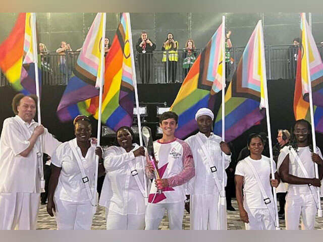 Queer Indian Sprinter Dutee Chand Held The Pride Flag At CWG