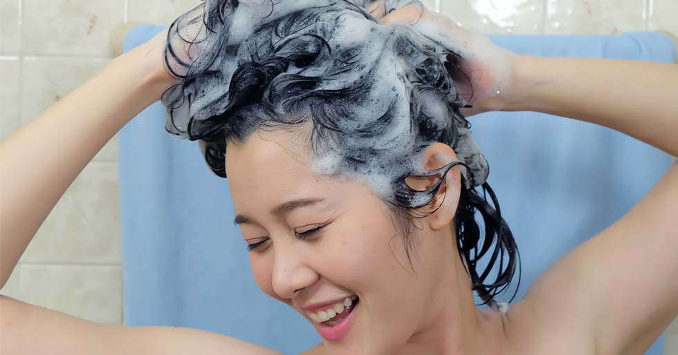 The Sweet Truth About Reverse Washing Your Hair - Vimarsana News