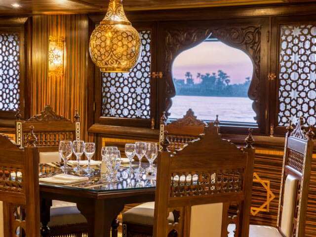 Cruise on the Nile. SS Sphinx. Restaurant