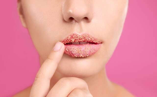 How to Exfoliate Dry Lips: Simple Tricks to Never Have Chapped Lips Again |  Femina.in