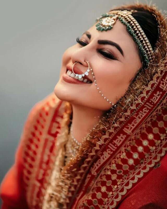 The joy of Wearing... - Karishma Bridal & Fashion Jewellery | Facebook