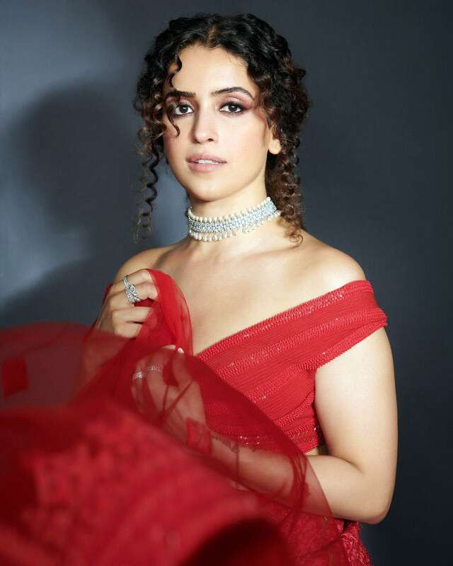 640px x 799px - 6 Times Sanya Malhotra Made A Case For Effervescent Eyes & Nude Lips |  Femina.in