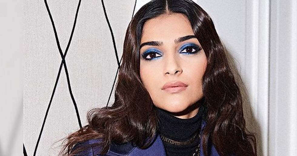 10 Of The Best Blue Eye Makeup Products To Try Out NOW - Vimarsana News