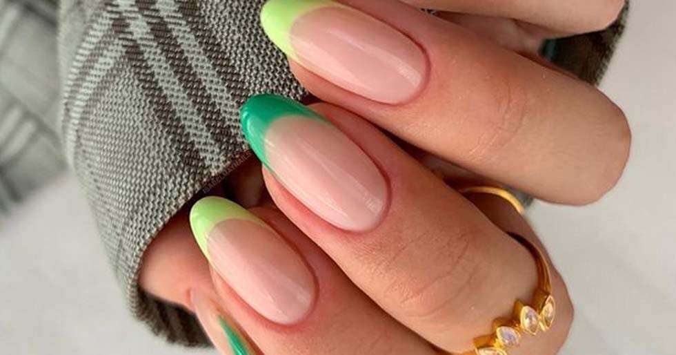 8 Minimalistic Manicure Ideas To Kickstart The Year On A Simple Note |  