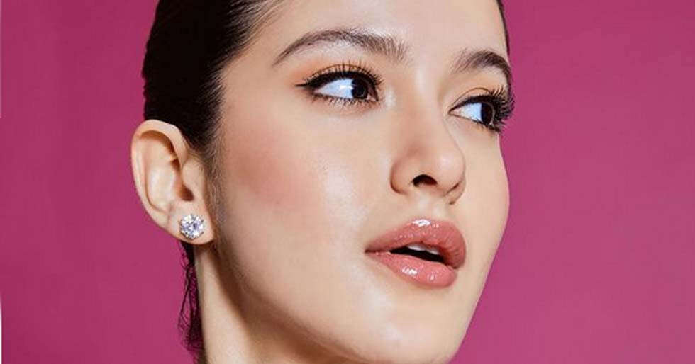 Lip Oil 101: What They Are, Why They're Better Than Balms & Our Fave Picks - Vimarsana News