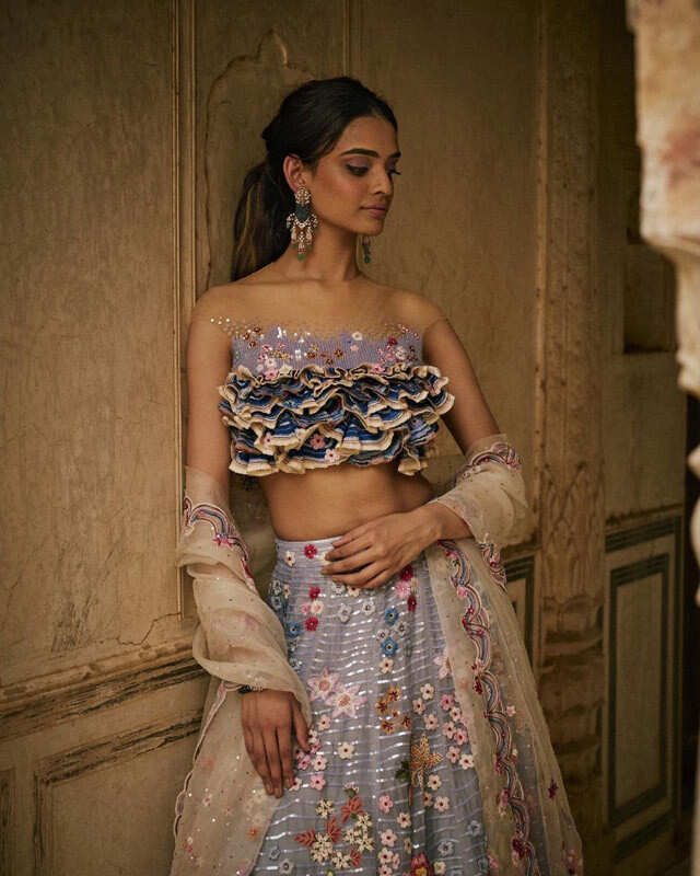 Ritika Sachdev Jewelry # lehenga # cropped top # summer wear # | Indian  bridesmaid, Indian outfits, Indian bride