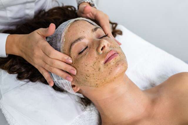 Facials (Find an Aesthetician For You)