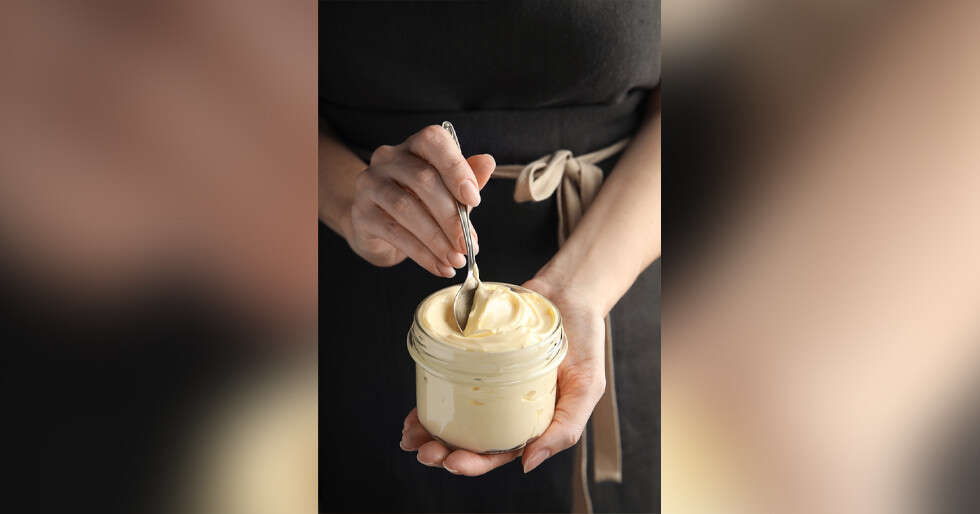 Though Not Very Healthy, Mayonnaise Is A Great DIY Ingredient For The Skin - Vimarsana News