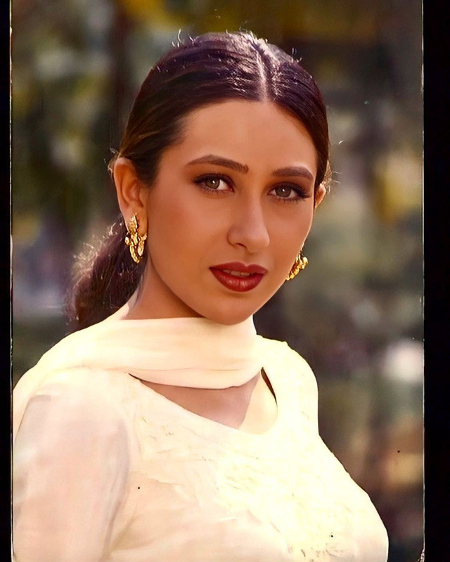 640px x 799px - 5 Karisma Kapoor Movies That Will Always Stay In Our Hearts | Femina.in