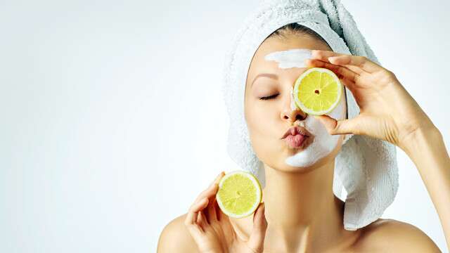 Cucumber and Lemon to Treat Blemishes