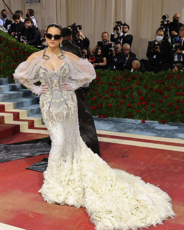 Here’s Everyone Who Nailed The ‘Gilded Glamour’ Theme At Met Gala 2022 ...