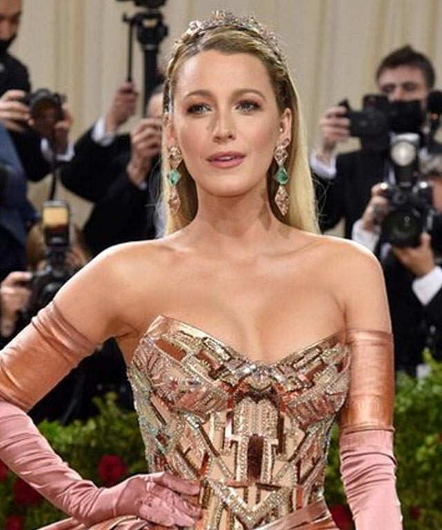 Met Gala Fashion 2022: Blake Lively, SJP, Emma Chamberlain & More Must-See  Looks