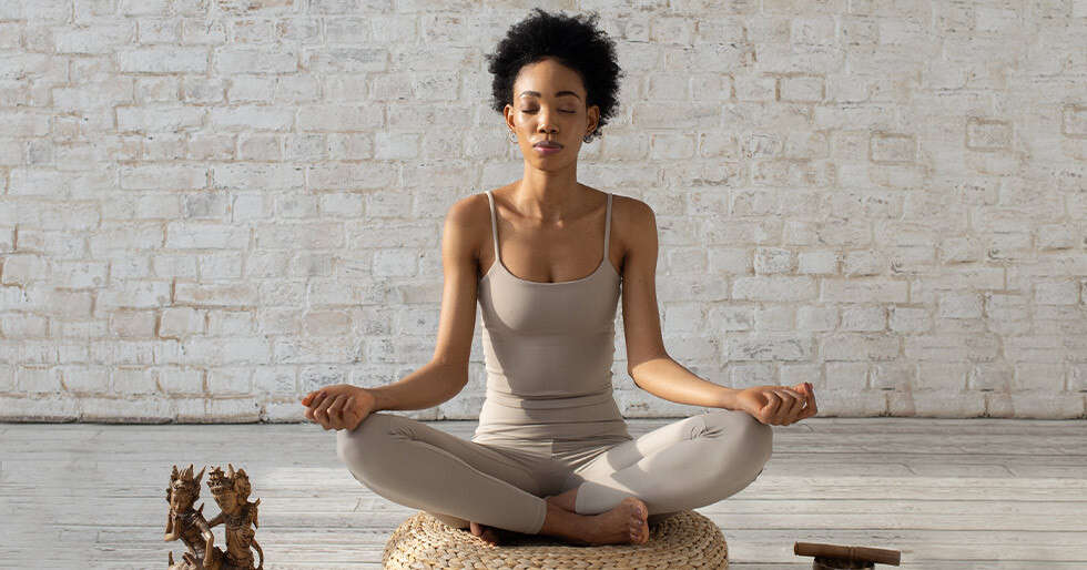 8 Easy Yoga Asanas For Depression And Anxiety | Femina.in