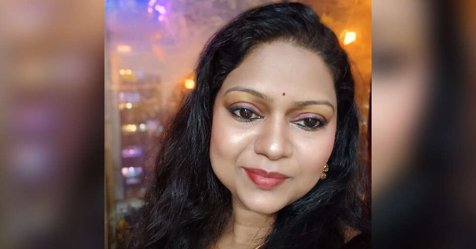 Mumbai Artist On Her Work Being Exhibited In London - Vimarsana News