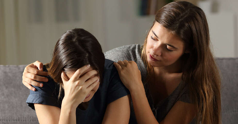 5 Ways To Support Your Friend Through A Breakup - Vimarsana News