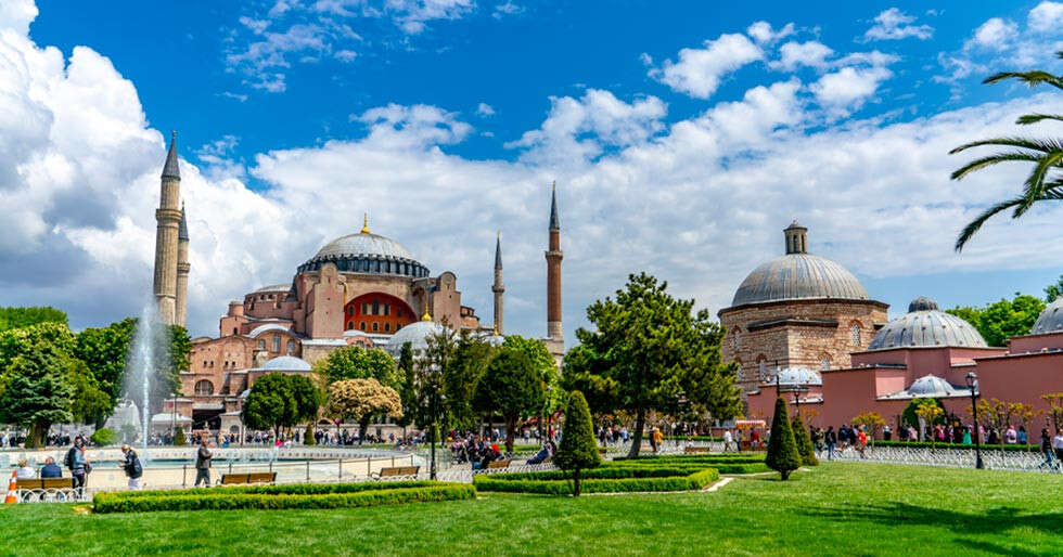 A Place Where East Meets West: Turkey | Femina.in