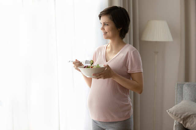 Breaking The Stigma Surrounding Late Pregnancies | Femina.in