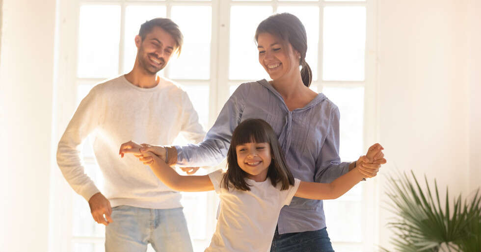 Remarrying With Children? Here Are Ways To Navigate The Challenges - Vimarsana News