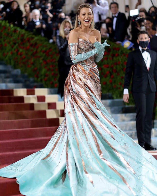 Met Gala 2022: Blake Lively Channeled the Statue of Liberty With Gown