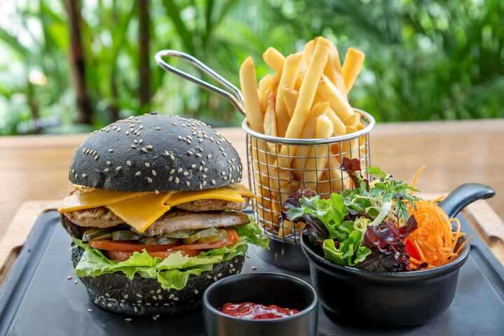 Singapore Vegetarian Must-Tries - Hearty Burger with Grilled Mushrooms at M Hotel  