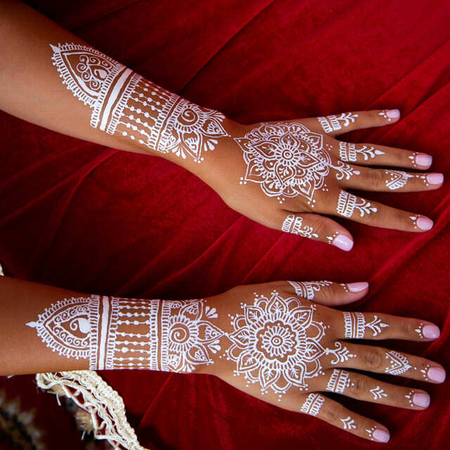 Mehendi designs for this wedding season, meaning and significance |  Spirituality News, Times Now