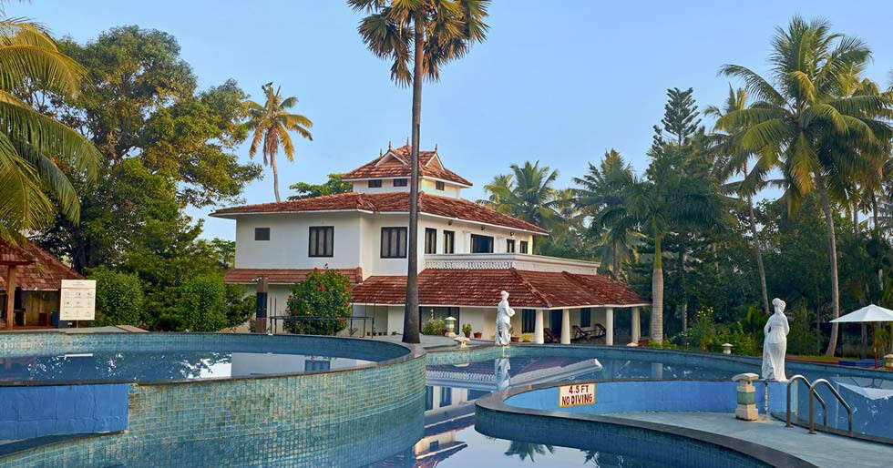 Visit This Island Resort For Your Next Kerala Vacation | Femina.in