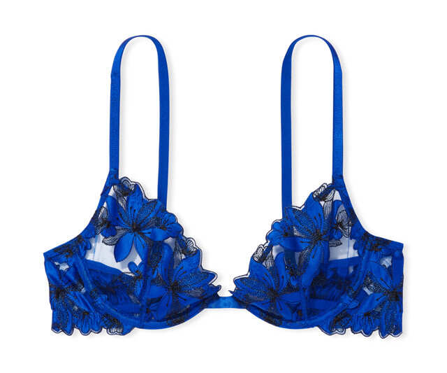 Ways to Style a Lace Bra for Every Season