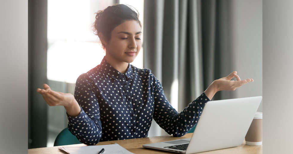 Yoga Poses For Desk Workers: Reset Your Bad Posture And Enhance ...