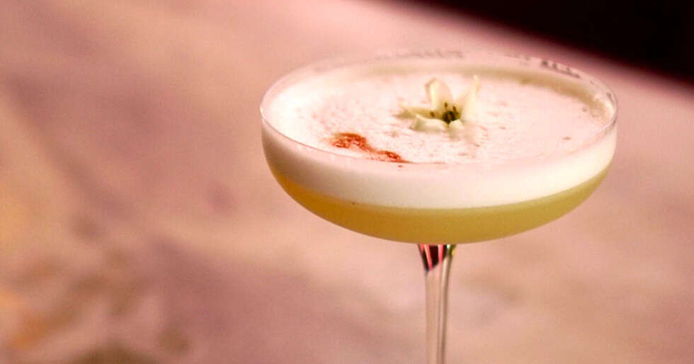 Refreshing Gin Cocktails To Try - Vimarsana News