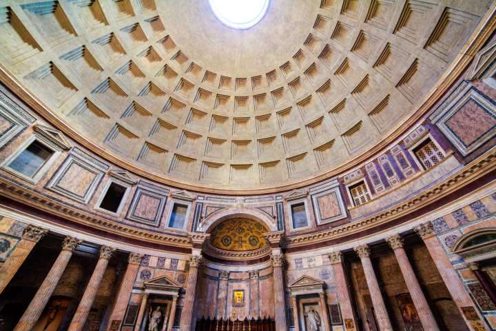 New entry fee at the Pantheon in Rome - the interior