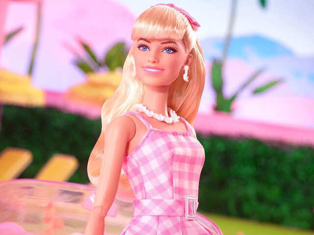 Fat barbie online face