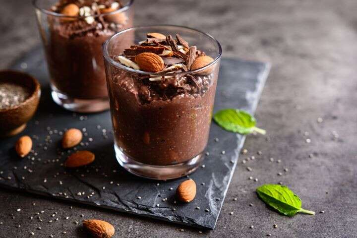 sm ways to add chocolate to your diet - chocolate chia pudding