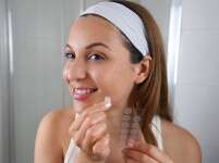 Pros & Cons Of Treating Active Acne Using Pimple Patches