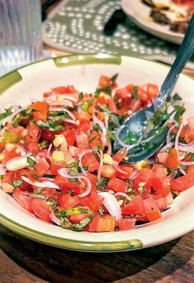 Fresh tomato salad with bishop’s weed (jamyrdoh)