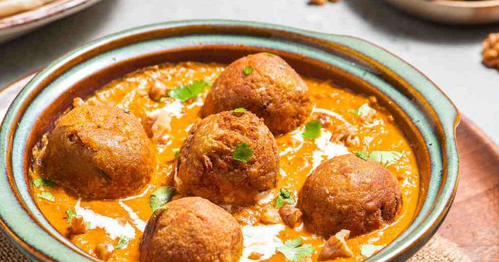 Try This Classic With A Twist: Walnut Paneer Koftas | Femina.in