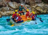 Froth’s Up: Uttarakhand Invites You To Raft On The Bhagirathi 