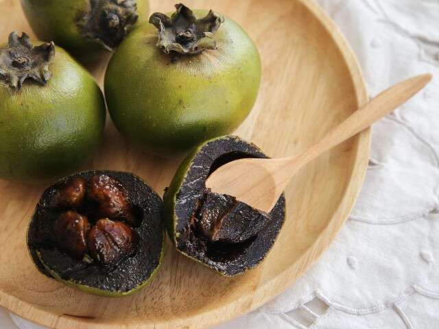 Black sapote - the chocolate pudding fruit