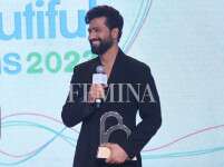 FMBI S2: Vicky Kaushal Wins Man Of The Year Award at Beautiful Indians 2023