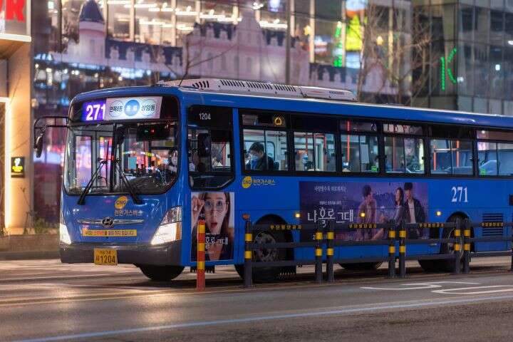 Ways to cut costs in Seoul - take public transport
