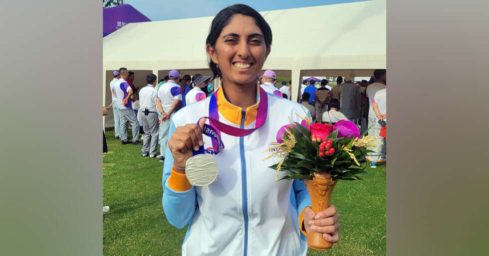 Aditi Ashok Becomes India's 1st Woman Golfer To Win A Medal At Asian ...